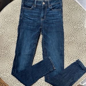 AEO dark wash jegging, long length